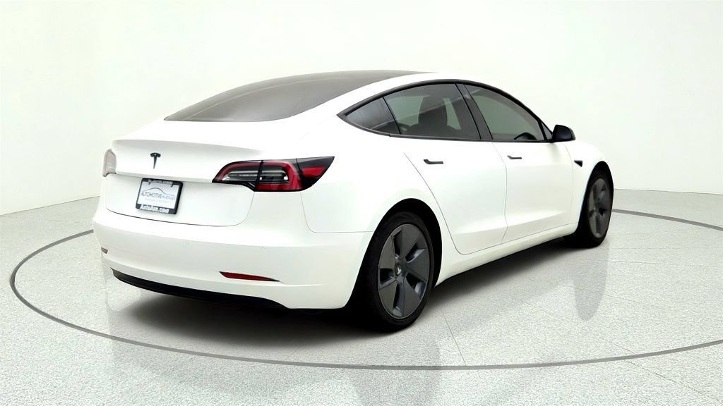 Used 2021 Tesla Model 3 Standard Range Plus RWD image 5
