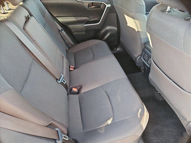Used 2025 Toyota RAV4 LE AWD/4WD image 25
