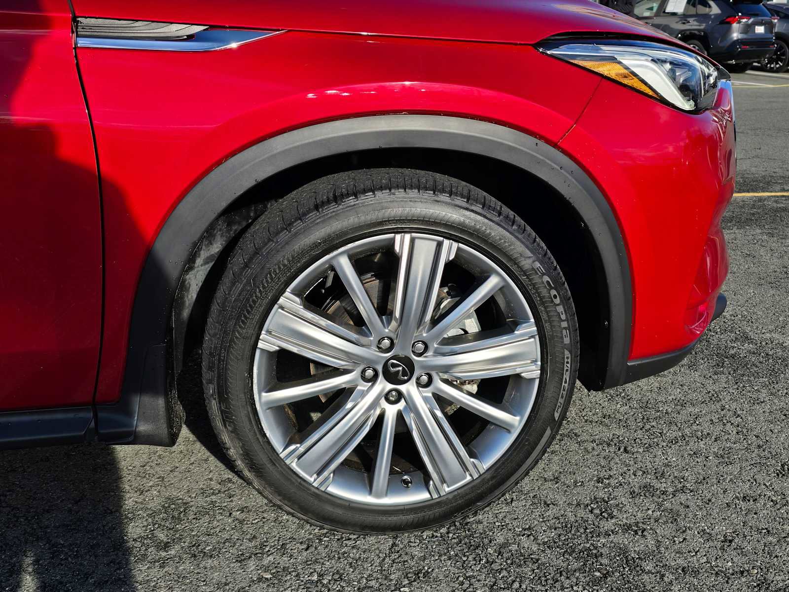 Used 2022 INFINITI QX50 Sensory image 9