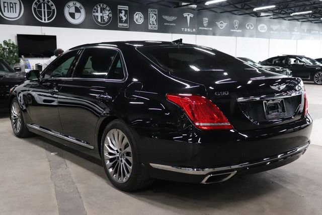 Used 2017 Genesis G90 5.0 Ultimate image 3