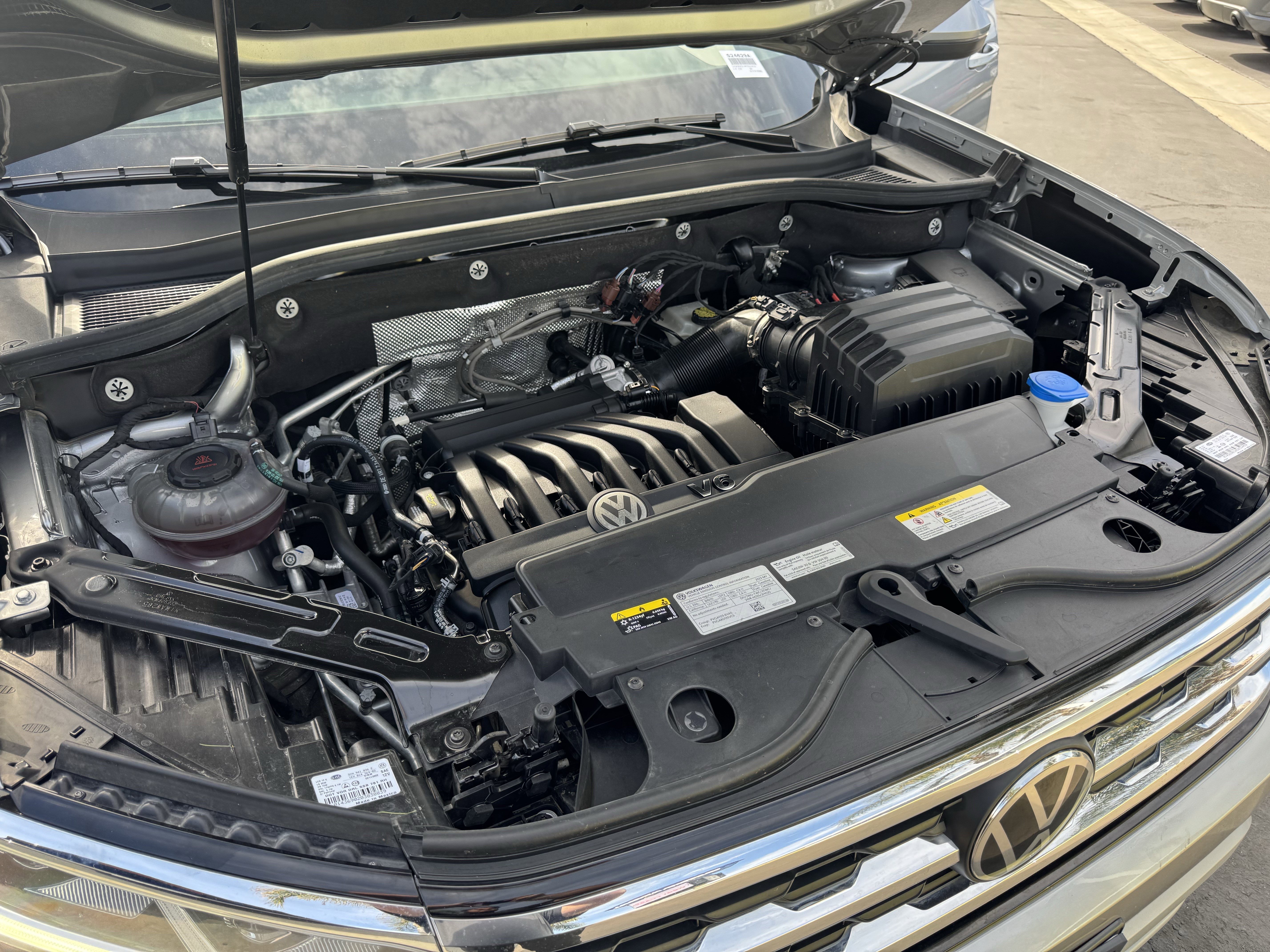 Used 2023 Volkswagen Atlas SE w/ Panoramic Sunroof Package image 41