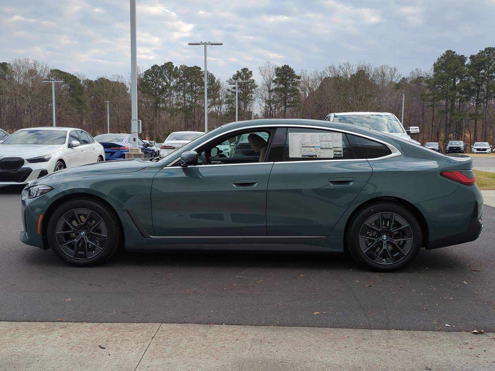 Used 2026 BMW i4 eDrive40 w/ Premium Package RWD image 7