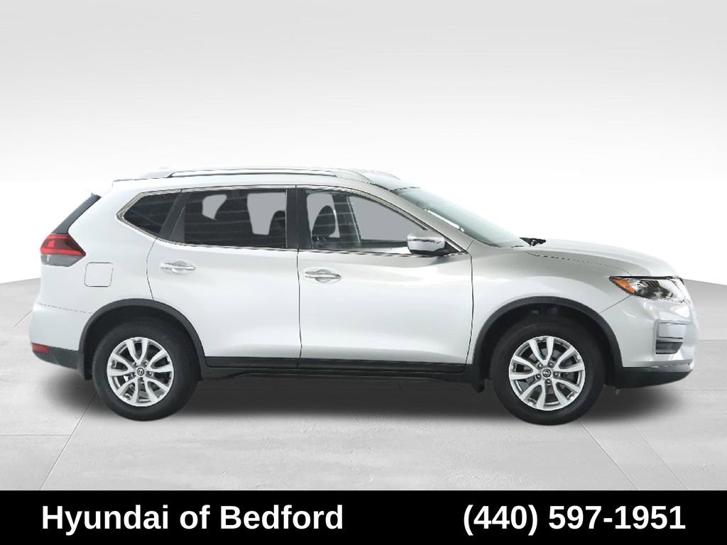 Used 2020 Nissan Rogue S w/ Special Edition Package FWD image 12