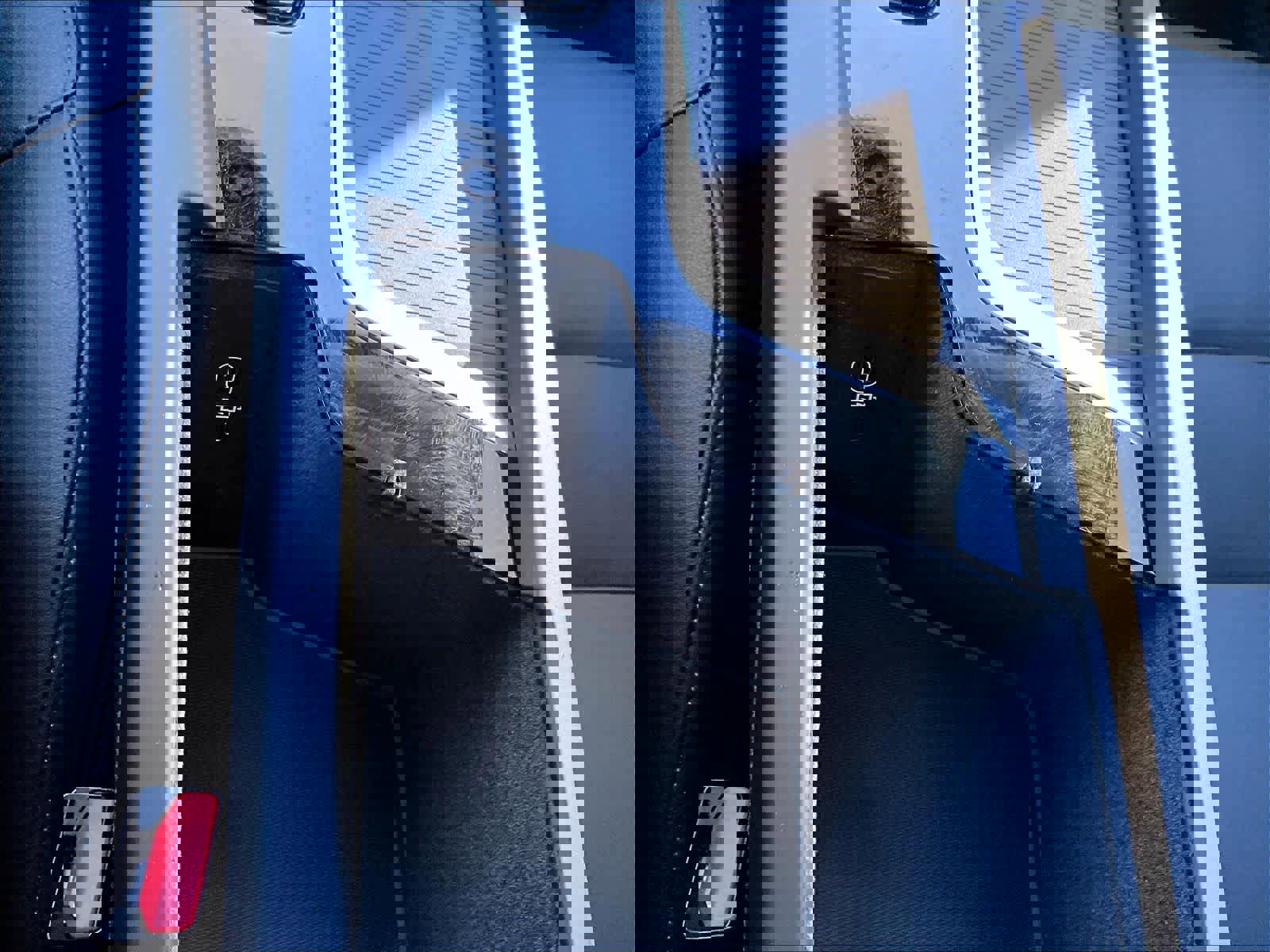 Used 2025 Volvo XC60 B5 Core image 36