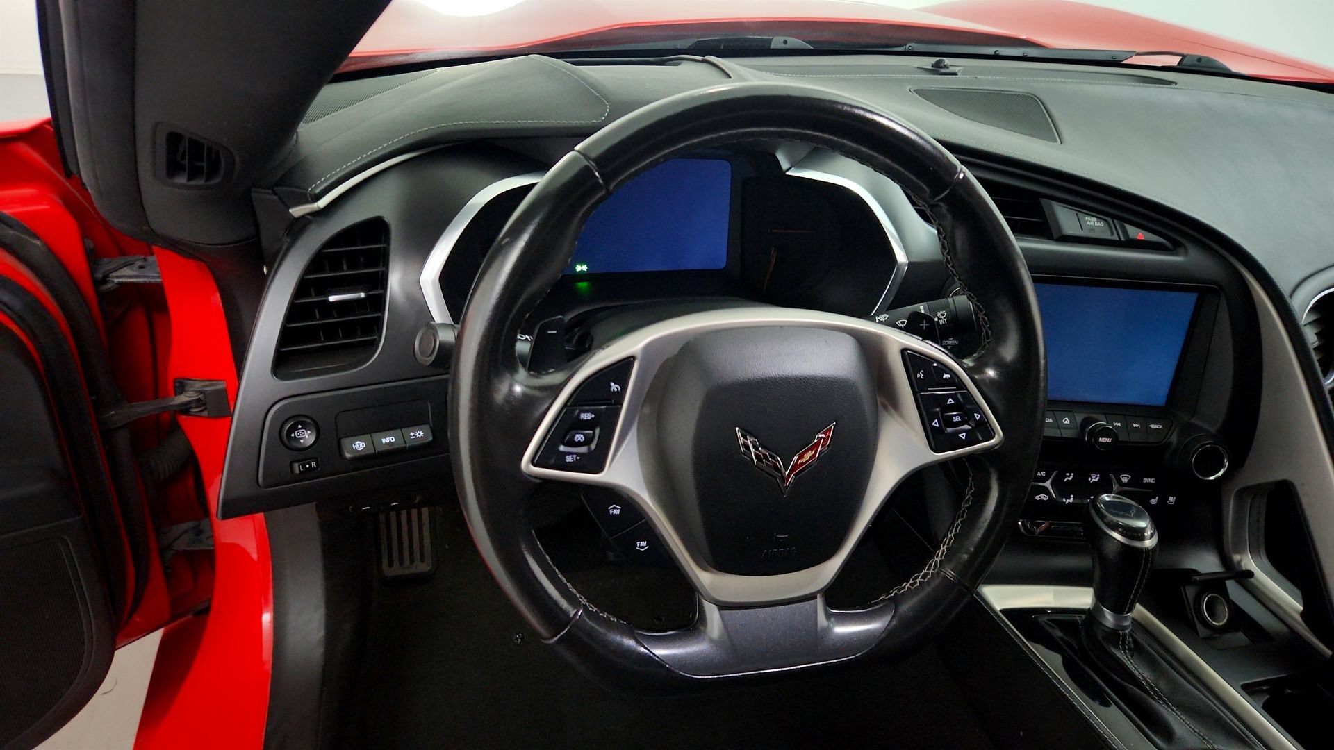 Used 2016 Chevrolet Corvette Stingray Convertible w/ 2LT Preferred Equipment Group RWD image 18