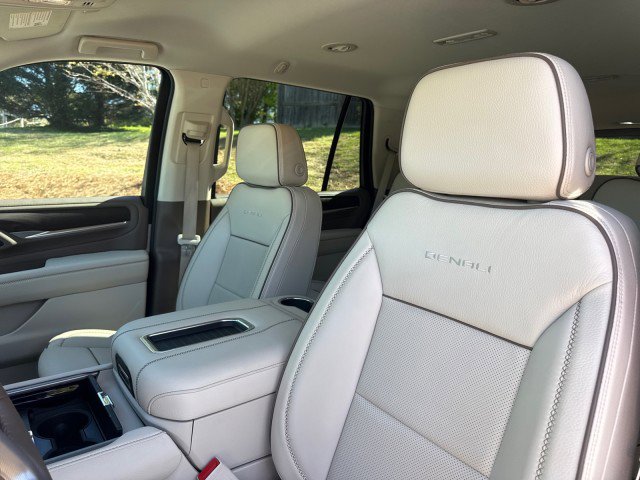 Used 2023 GMC Yukon Denali image 21