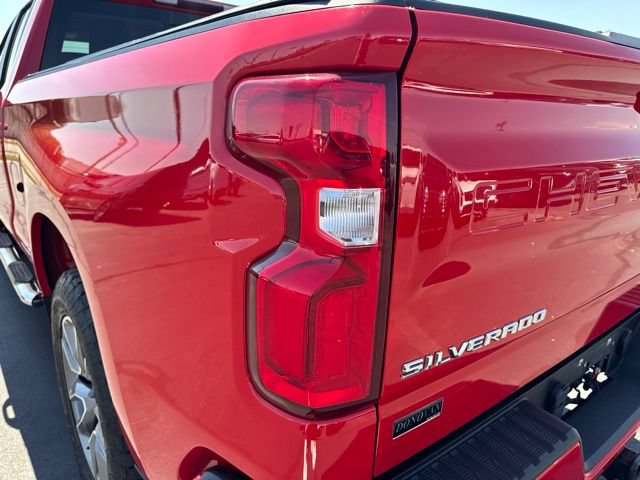 Used 2022 Chevrolet Silverado 1500 RST w/ Convenience Package II AWD/4WD image 22