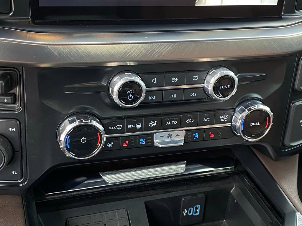 Used 2024 Ford F250 King Ranch w/ Chrome Package AWD/4WD image 18