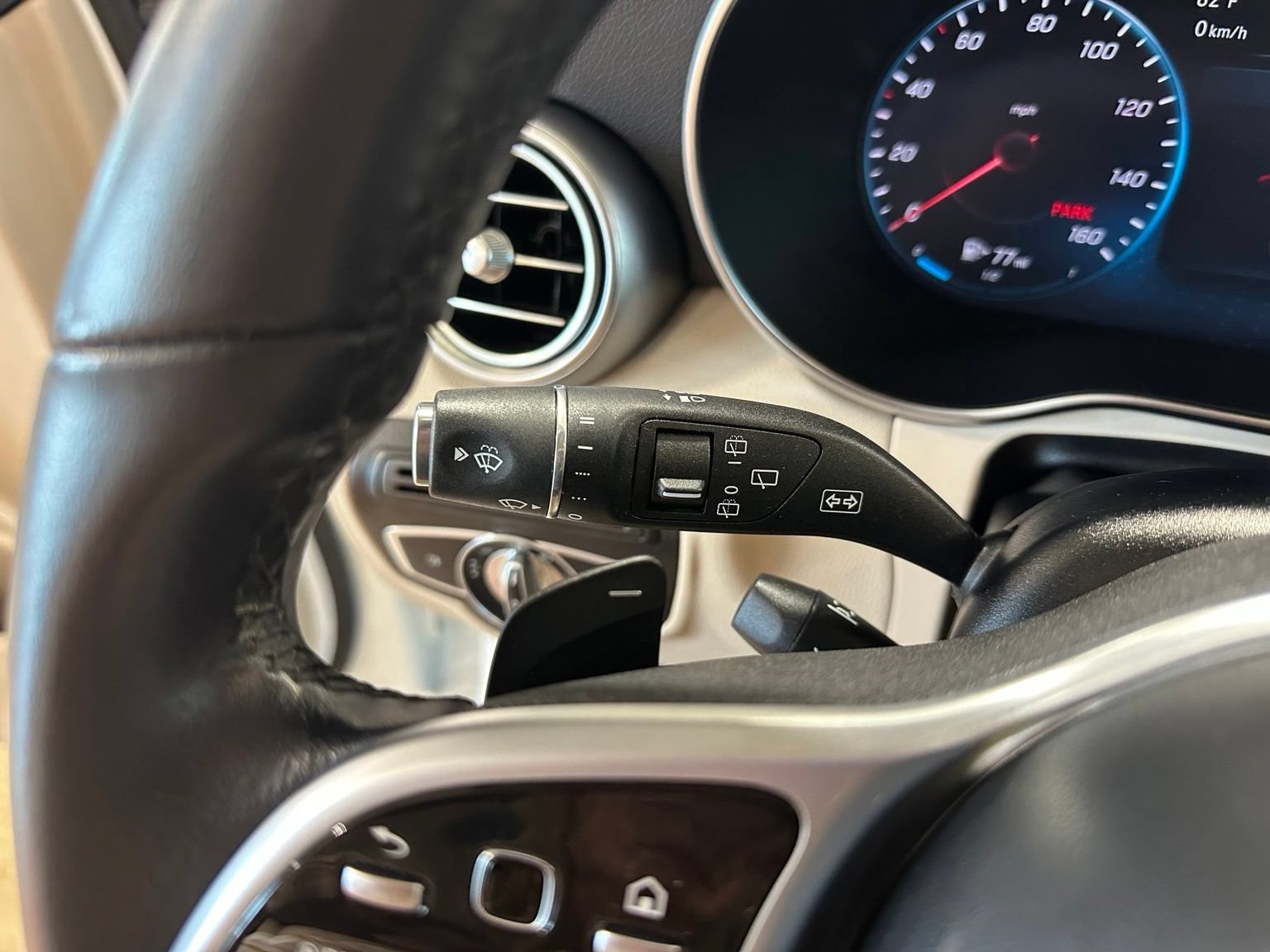 Used 2022 Mercedes-Benz GLC 300 image 19