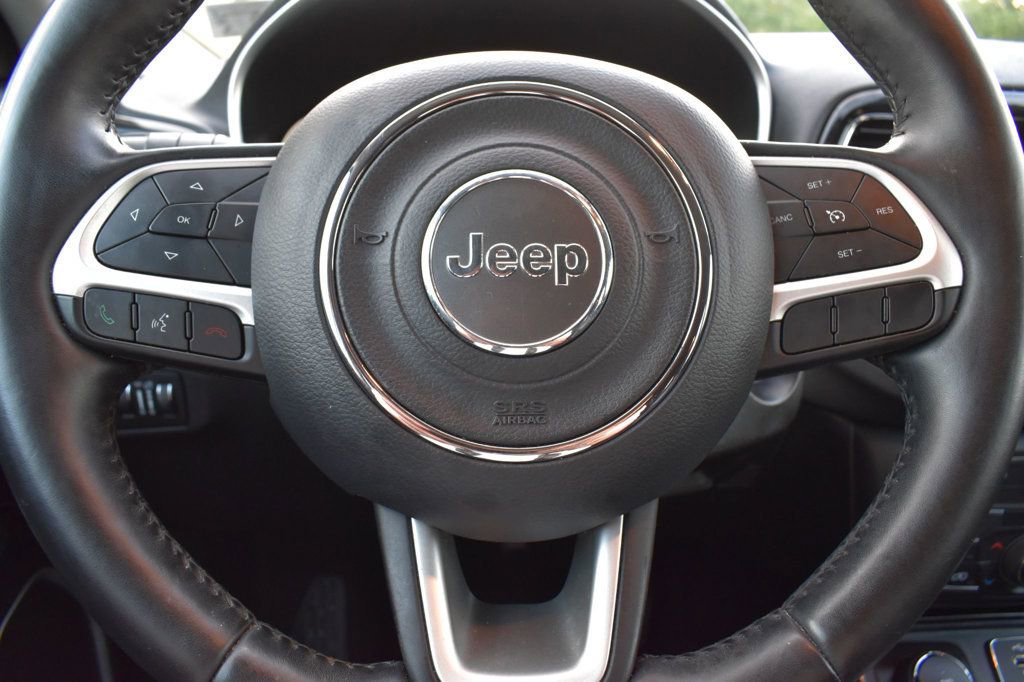 Used 2019 Jeep Compass Latitude image 25