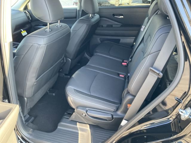 New 2026 Nissan Pathfinder SL w/ Cargo Package image 13