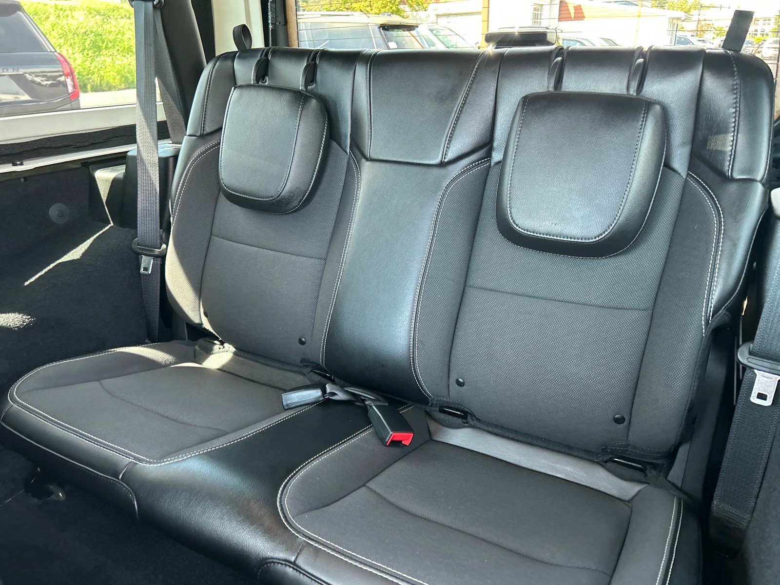 Used 2023 Jeep Wrangler Sport AWD/4WD image 5