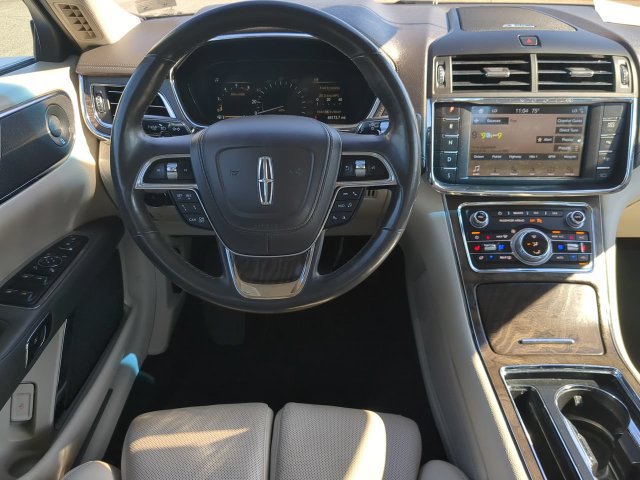 Used 2019 Lincoln Continental Reserve AWD/4WD image 15