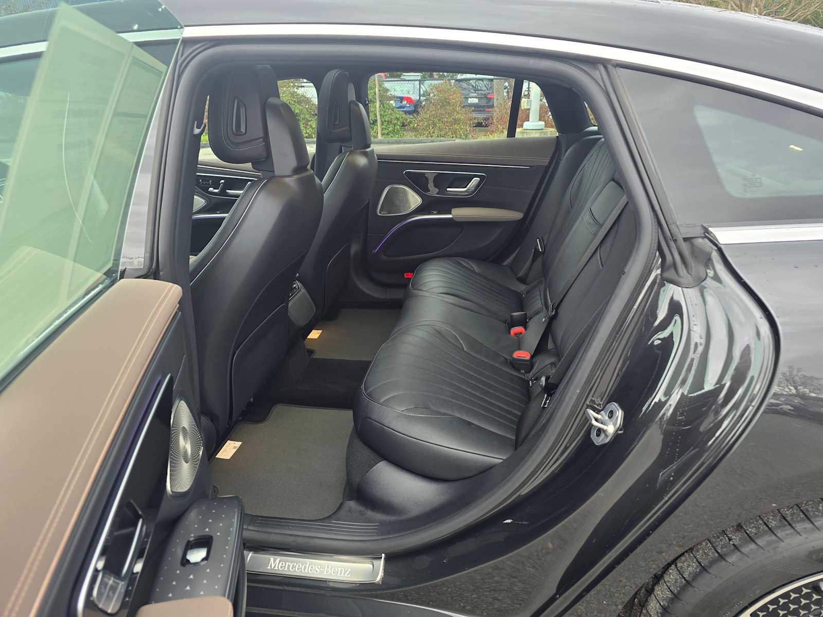 Used 2022 Mercedes-Benz EQS 450+ Sedan image 18