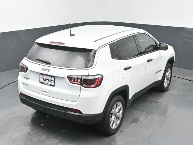 Used 2025 Jeep Compass Sport image 35
