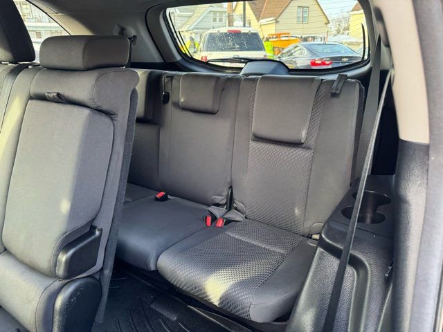 Used 2015 Toyota Highlander LE image 25