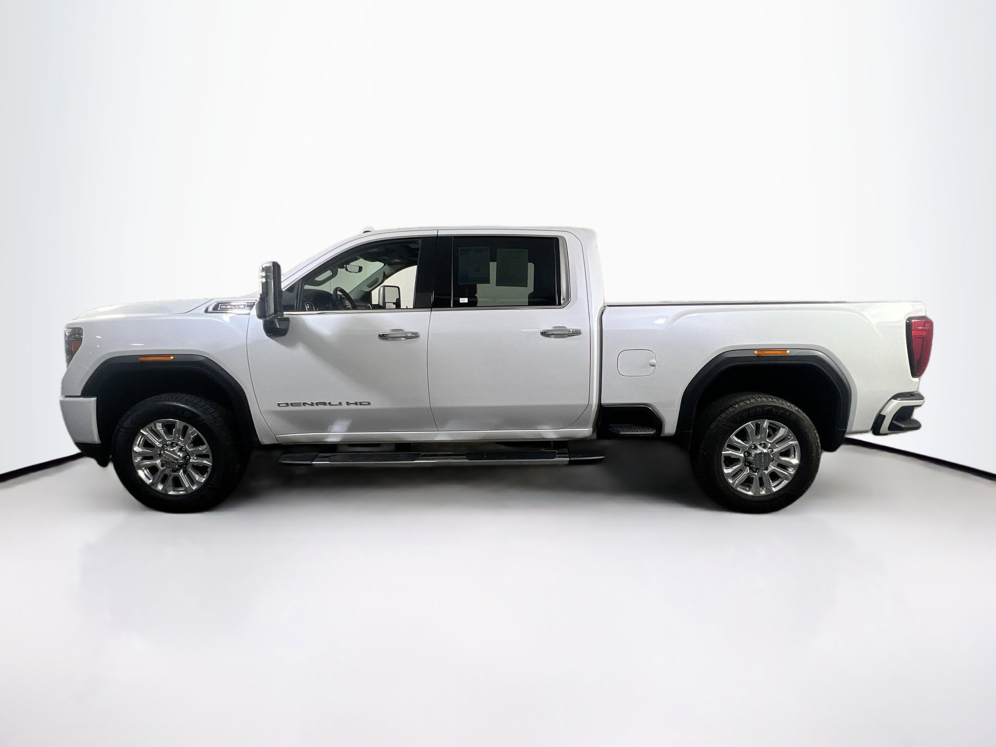 Used 2022 GMC Sierra 2500 Denali w/ Denali Ultimate Package image 8