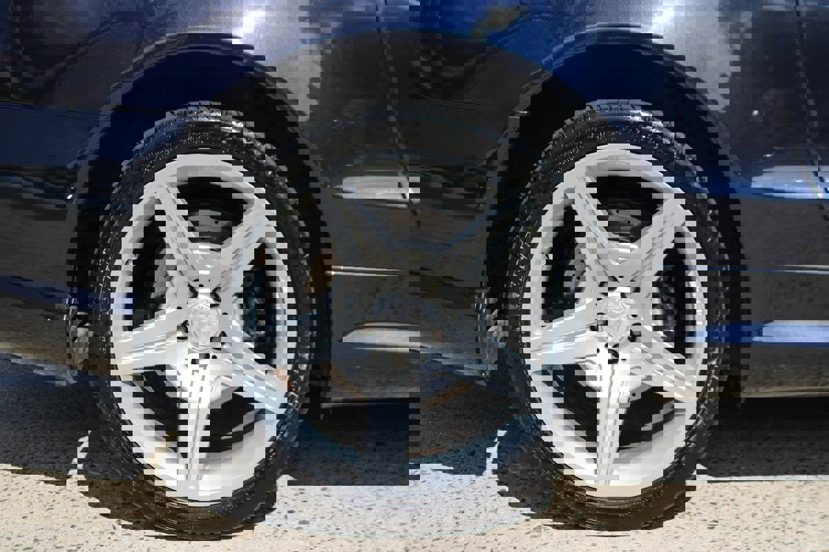 Used 2011 Mercedes-Benz SL 550 image 34