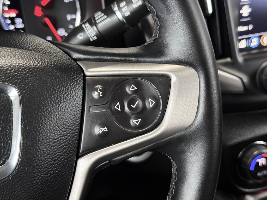 Used 2024 GMC Terrain Denali w/ Denali Premium Package image 12