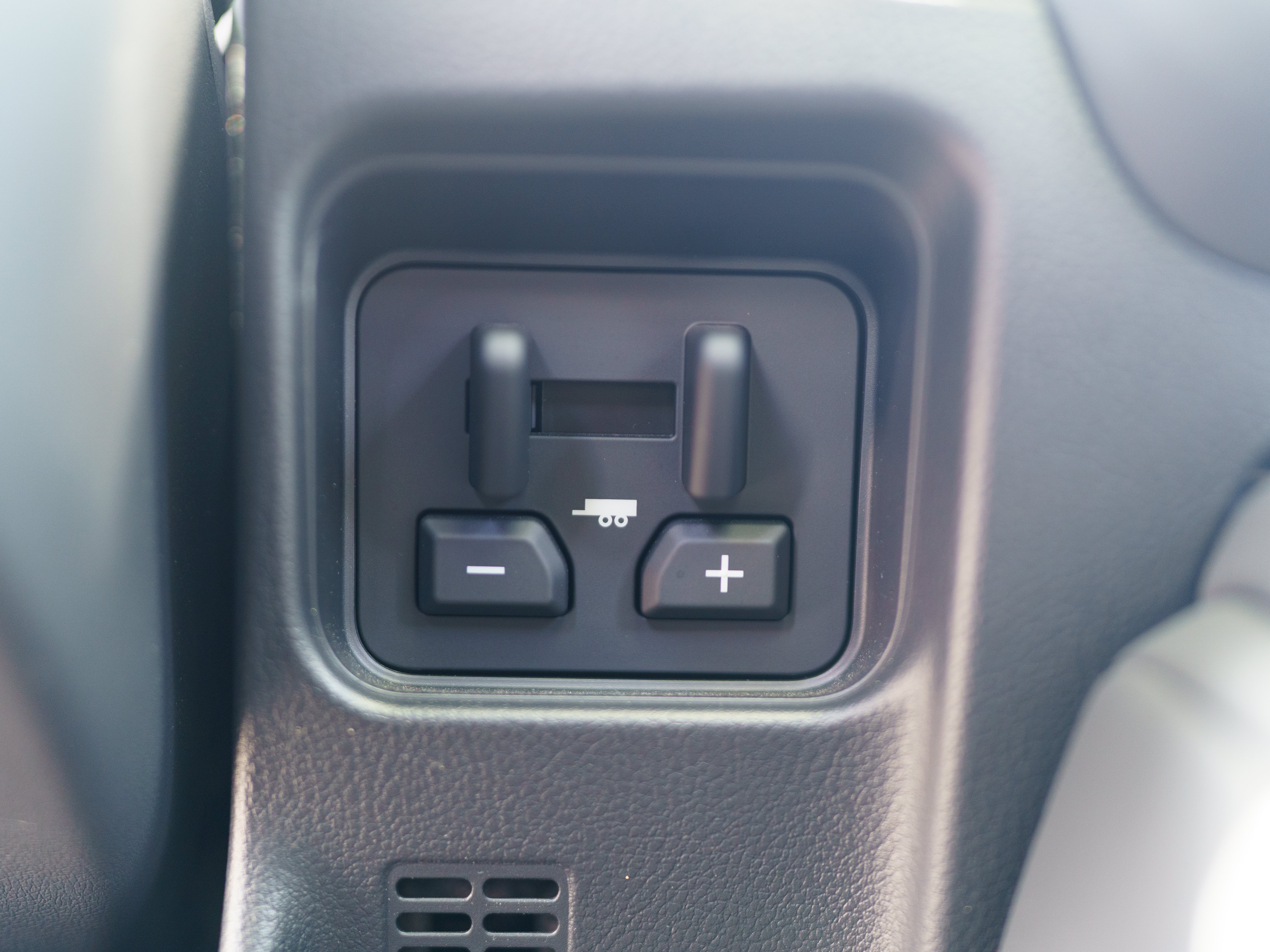 Used 2024 Lexus GX 550 w/ Accessory Package (2T) AWD/4WD image 38