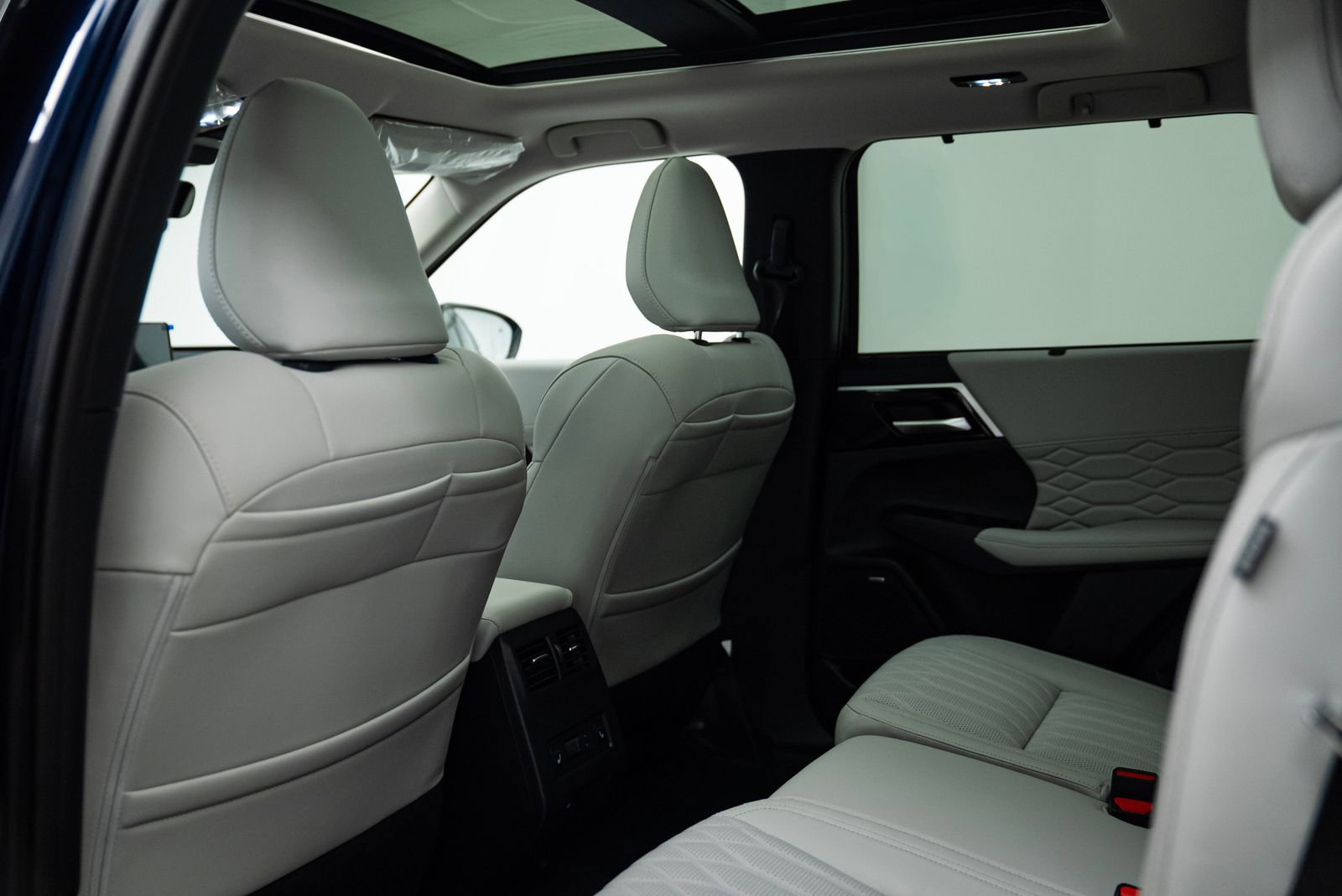 New 2025 Mitsubishi Outlander SEL image 10