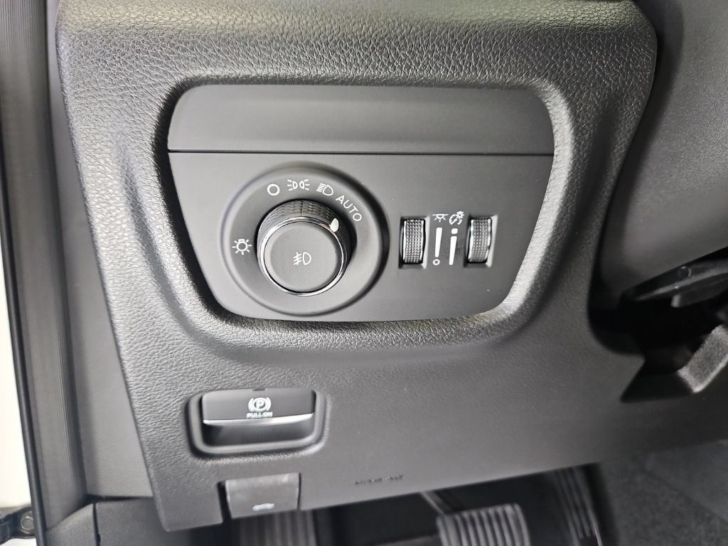 New 2026 Jeep Grand Cherokee Limited AWD/4WD image 18