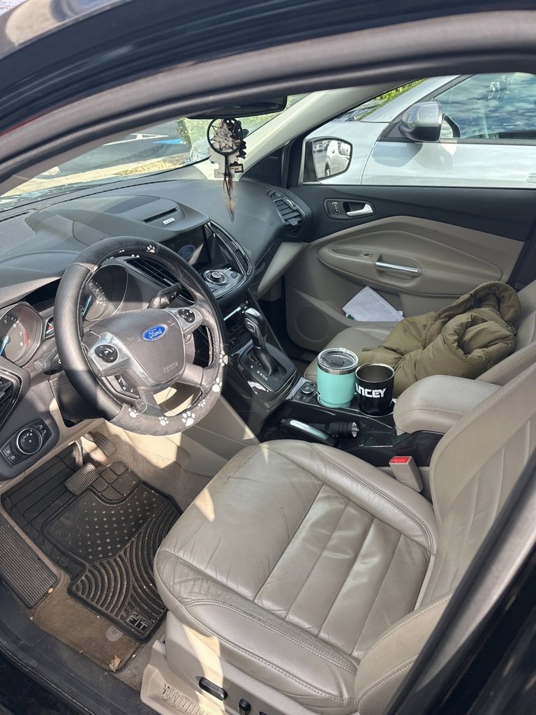 Used 2016 Ford Escape Titanium image 3