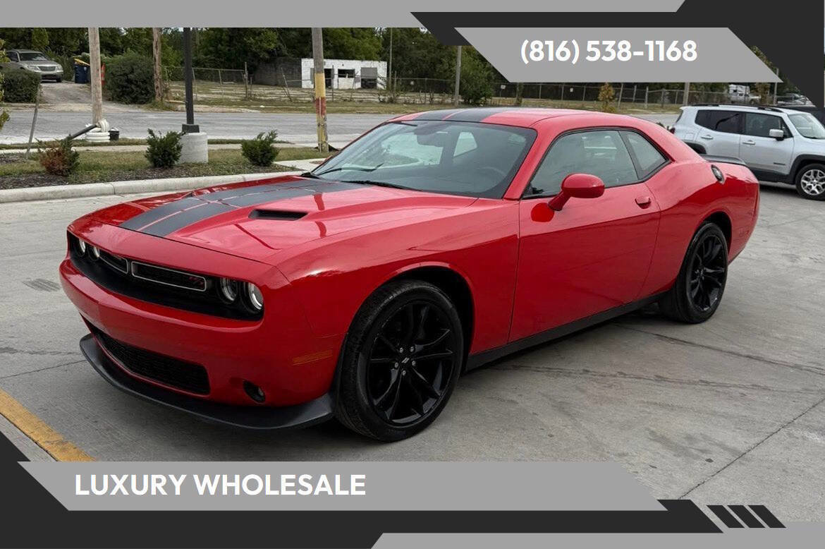 Used 2017 Dodge Challenger SXT w/ Blacktop Package