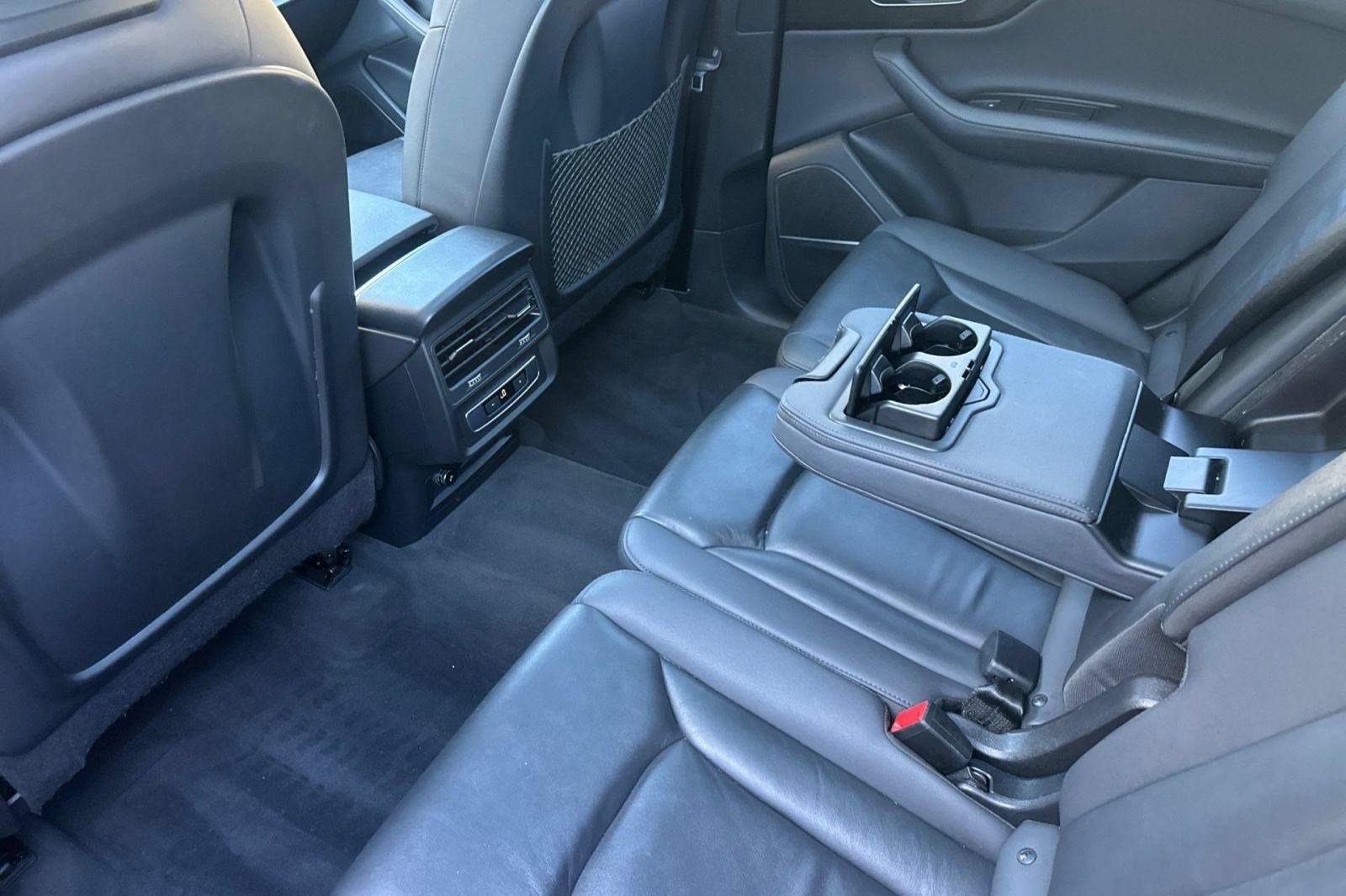 Used 2023 Audi Q7 2.0T Premium Plus w/ Premium Plus Package AWD/4WD image 27