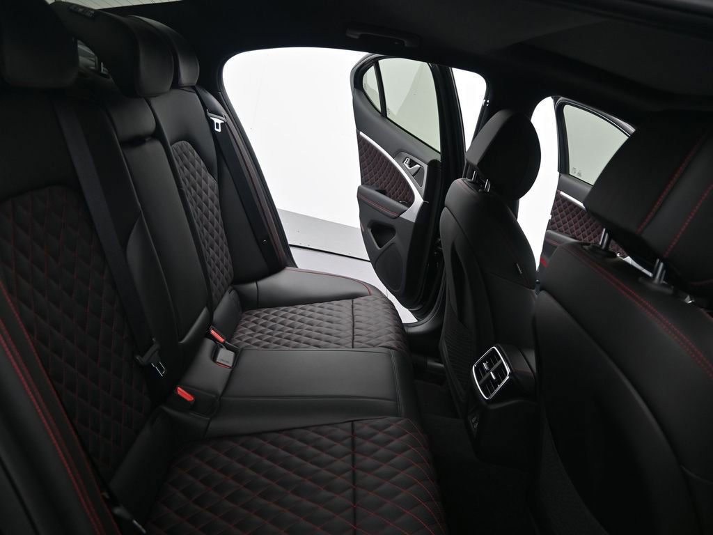 Used 2025 Genesis G70 3.3T Advanced w/ Sport Prestige Package image 13