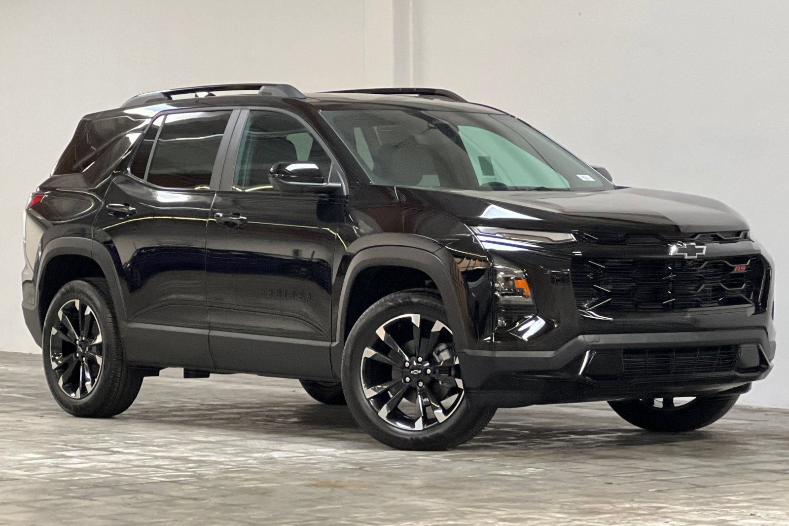 New 2026 Chevrolet Equinox RS w/ Safety and Technology Package FWD image 2