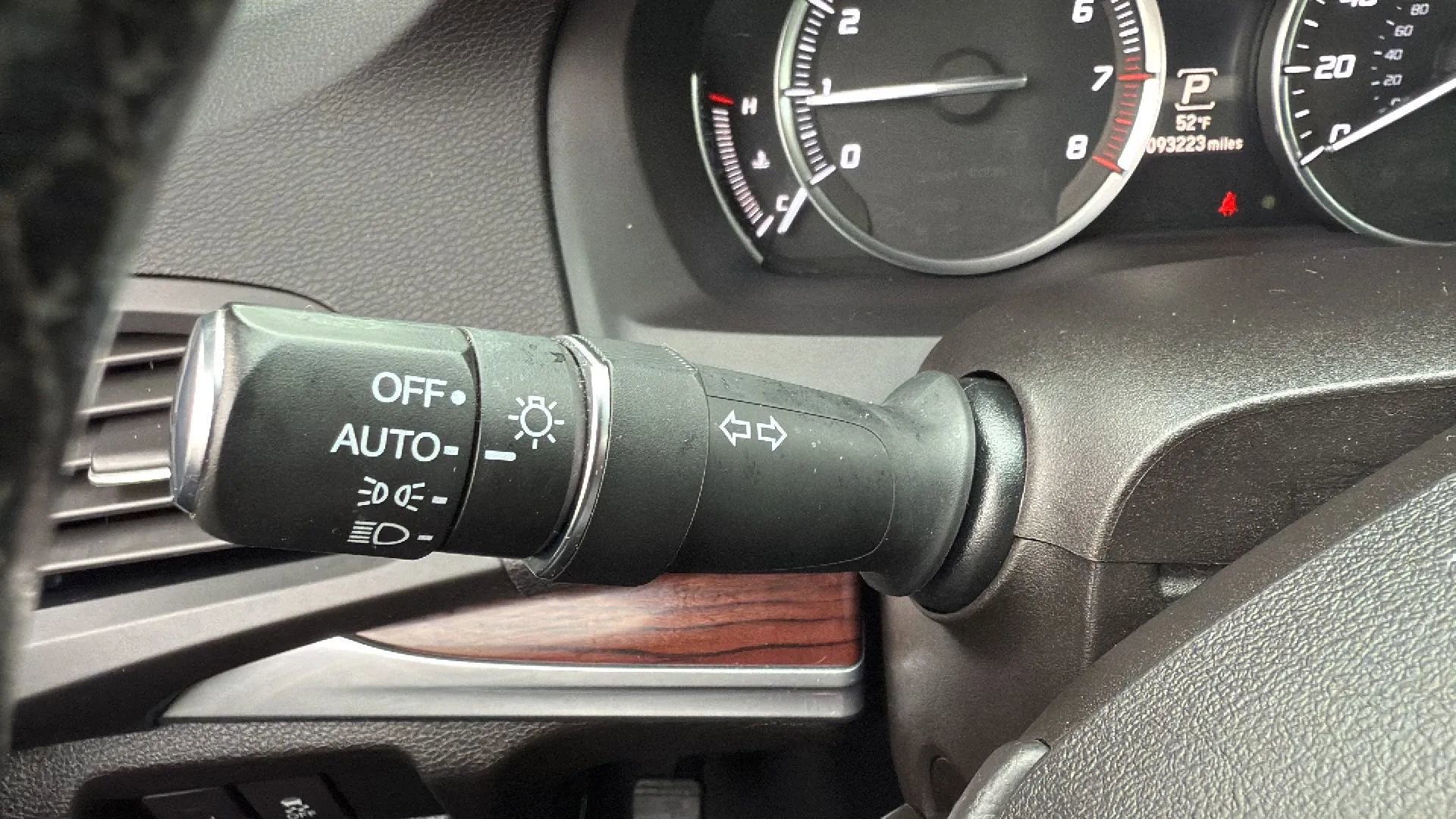 Used 2016 Acura MDX SH-AWD w/ Technology Package image 14