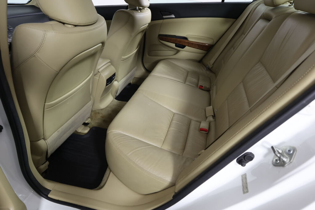 Used 2012 Honda Accord EX-L image 17