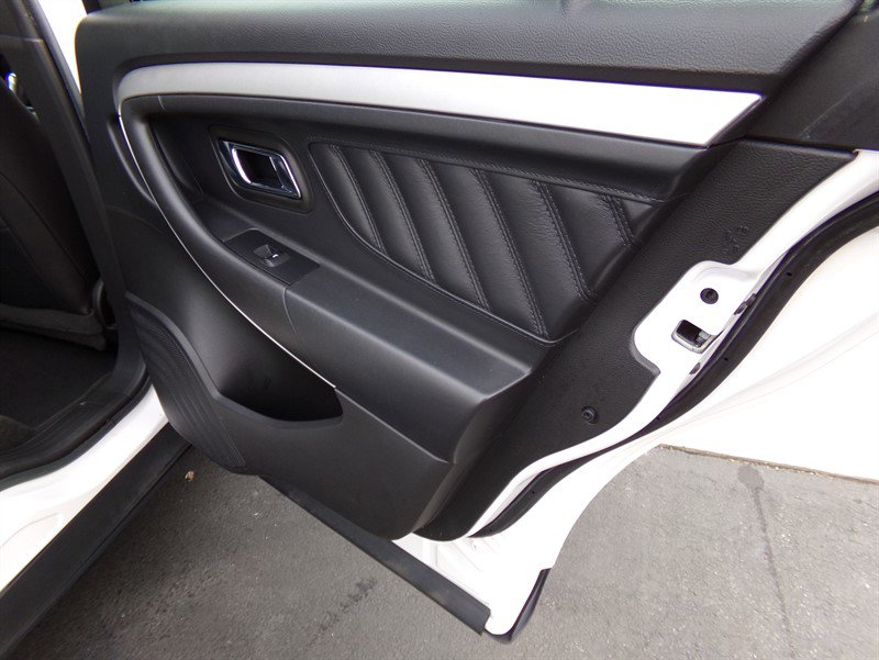 Used 2016 Ford Taurus SEL image 48