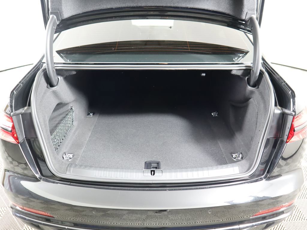 New 2025 Audi A6 3.0T Prestige image 30