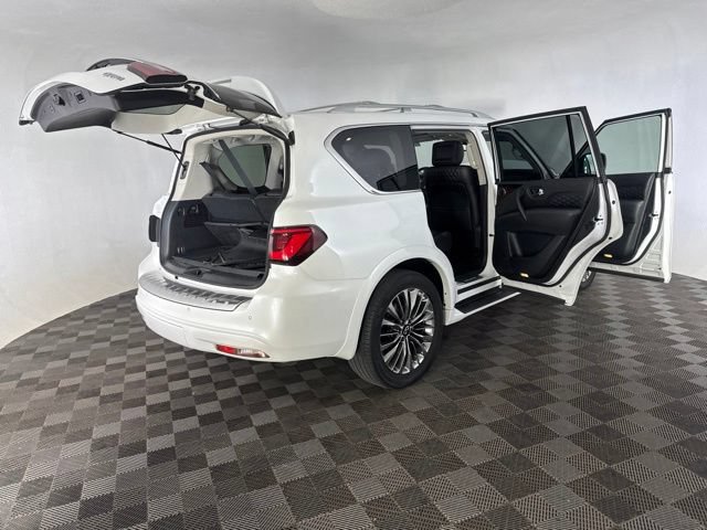 Used 2019 INFINITI QX80 Luxe w/ 22" Wheel Package AWD/4WD image 18