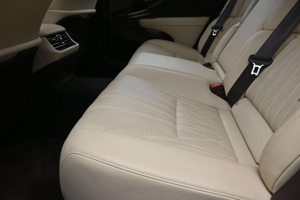Used 2018 Lexus LS 500 w/ Interior Upgrade Package RWD image 16