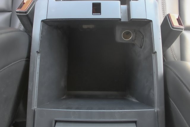 Used 2022 Ford Explorer XLT w/ Equipment Group 202A image 17