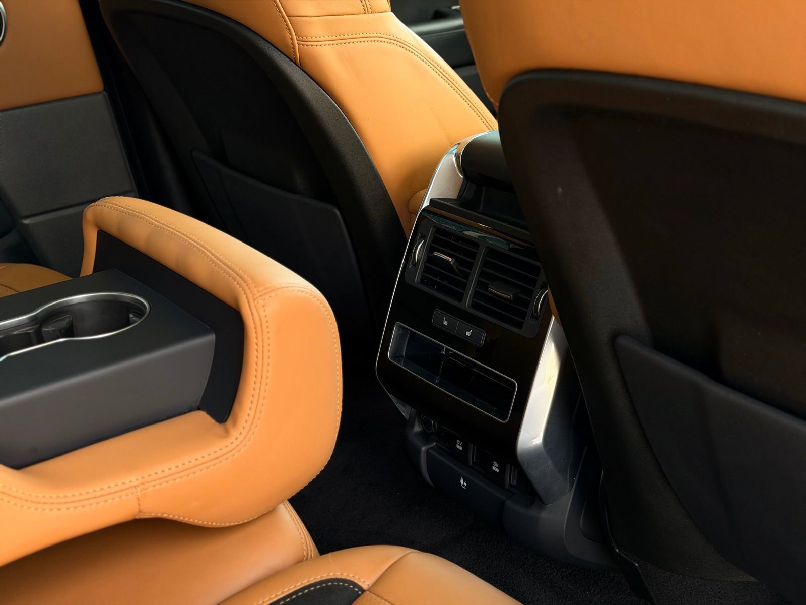 Used 2020 Land Rover Range Rover Sport HSE Dynamic image 35