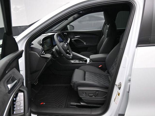 New 2026 Audi SQ5 Prestige image 9