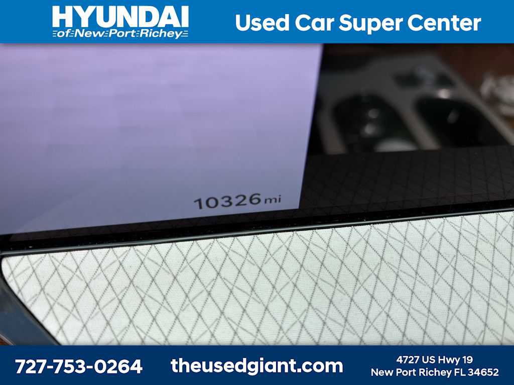 Used 2025 Genesis GV80 3.5T Prestige image 13