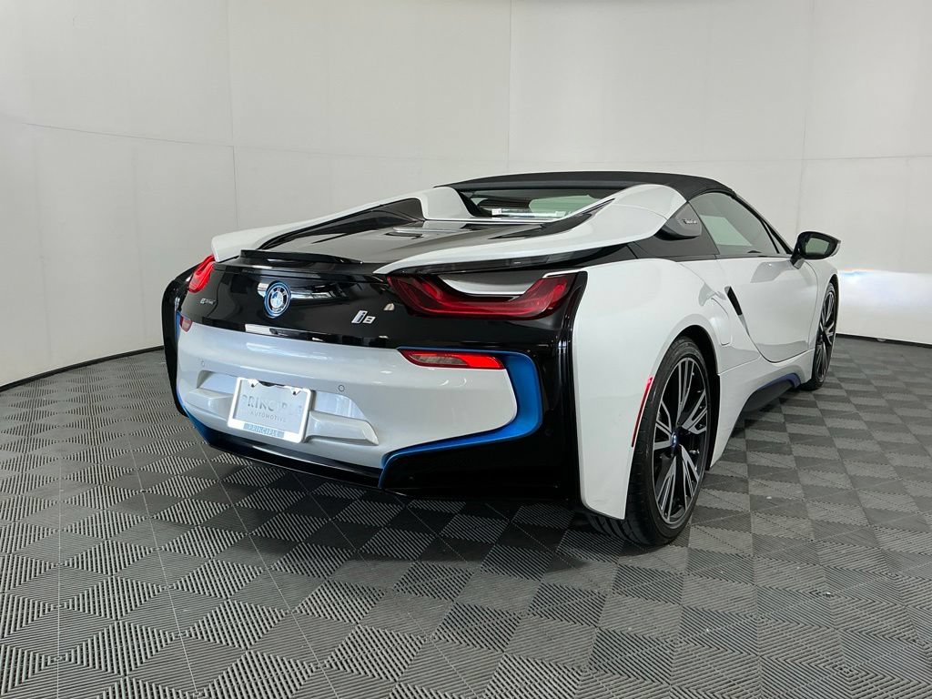 Used 2019 BMW i8 Roadster AWD/4WD image 5