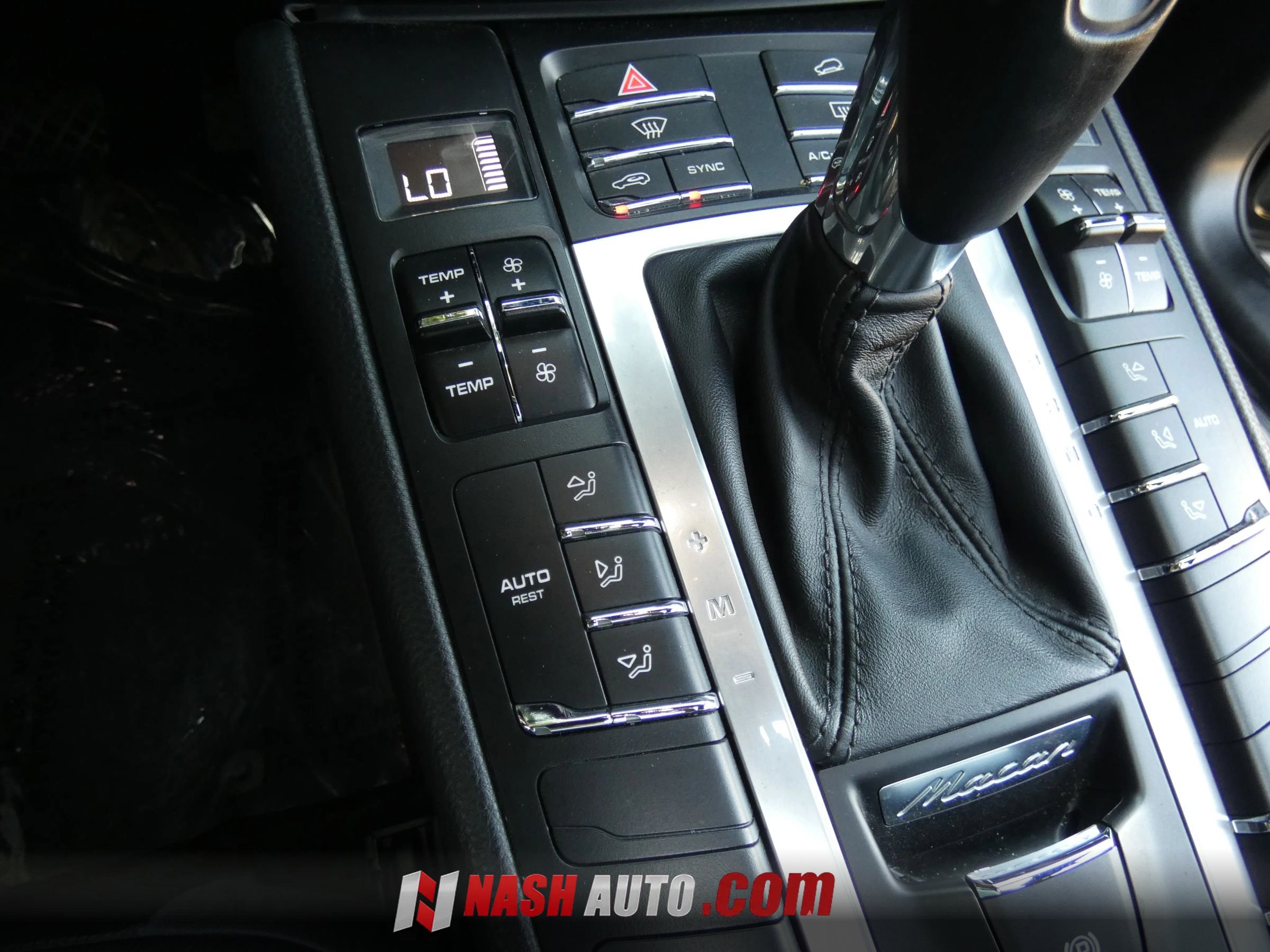 Used 2020 Porsche Macan AWD/4WD image 58