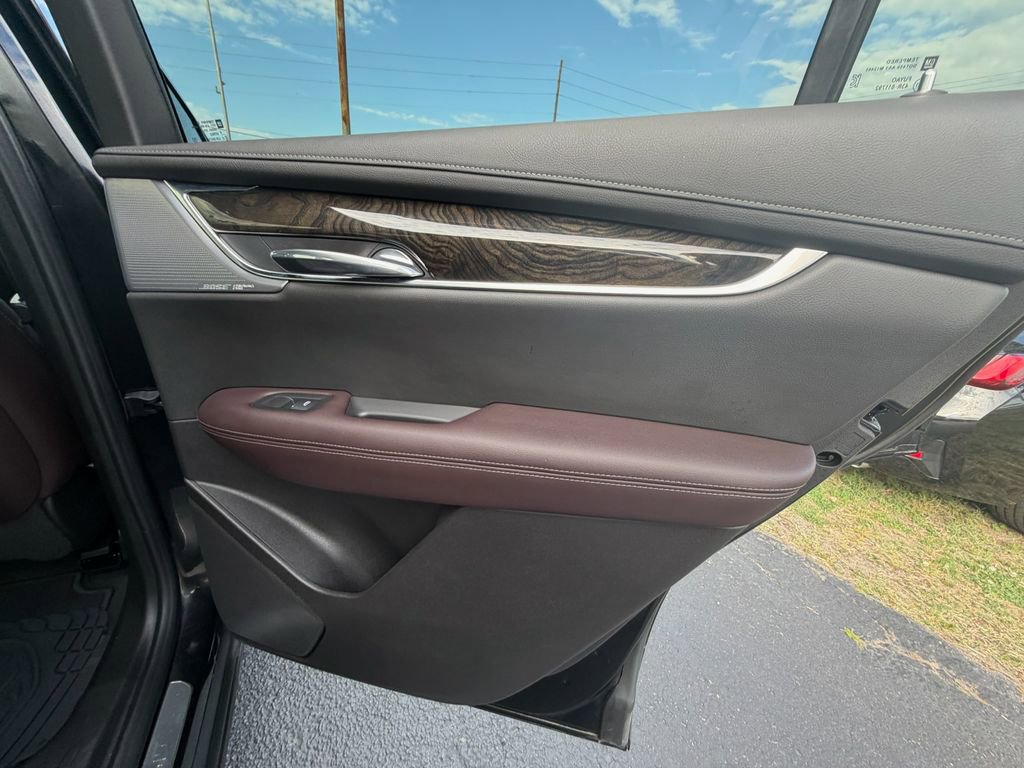 Used 2024 Cadillac XT6 Premium Luxury image 16