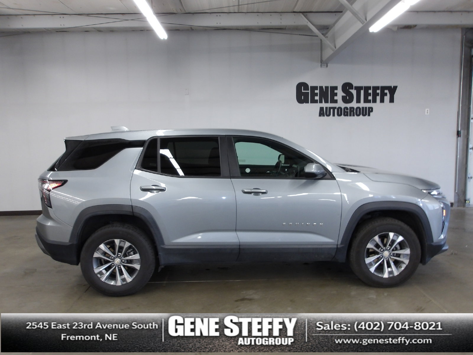 Used 2026 Chevrolet Equinox LT AWD/4WD image 1