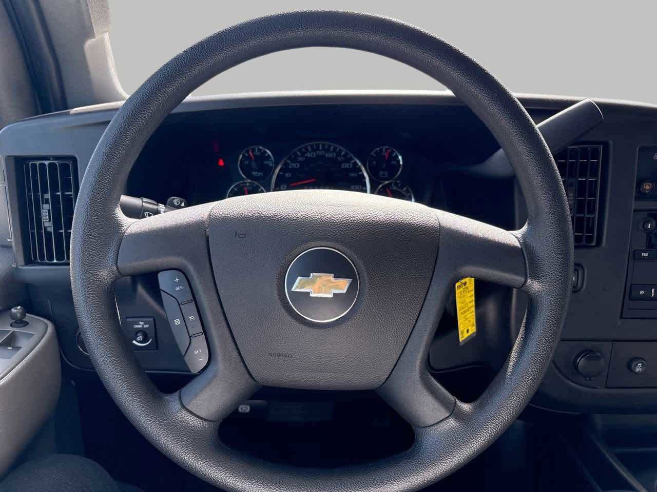 Used 2025 Chevrolet Express 3500 LS image 24