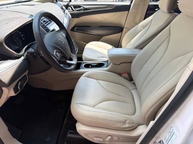 Used 2017 Lincoln MKC Premiere FWD image 10