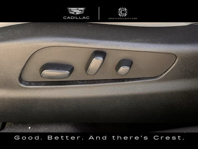 Used 2021 Cadillac XT4 Luxury w/ Cold Weather Package FWD image 22