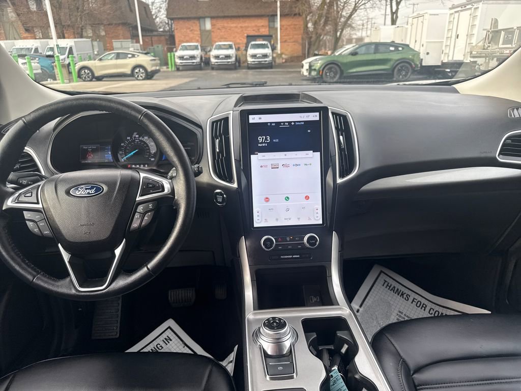 Used 2024 Ford Edge SEL w/ Convenience Package image 15