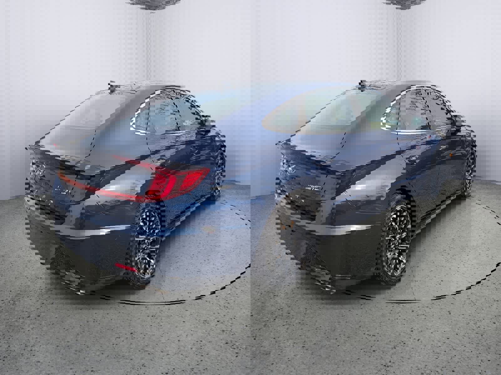 Used 2021 Hyundai Sonata Limited w/ Preferred Accessory Package image 3